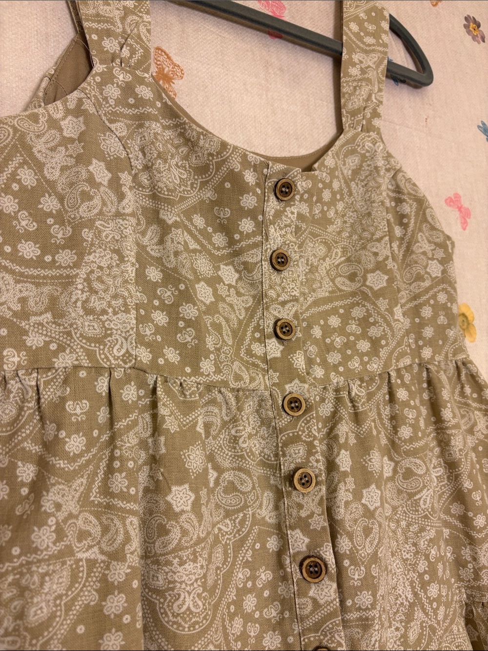 New in - Button-Front Paisley Print Romper - Picture 3 of 6